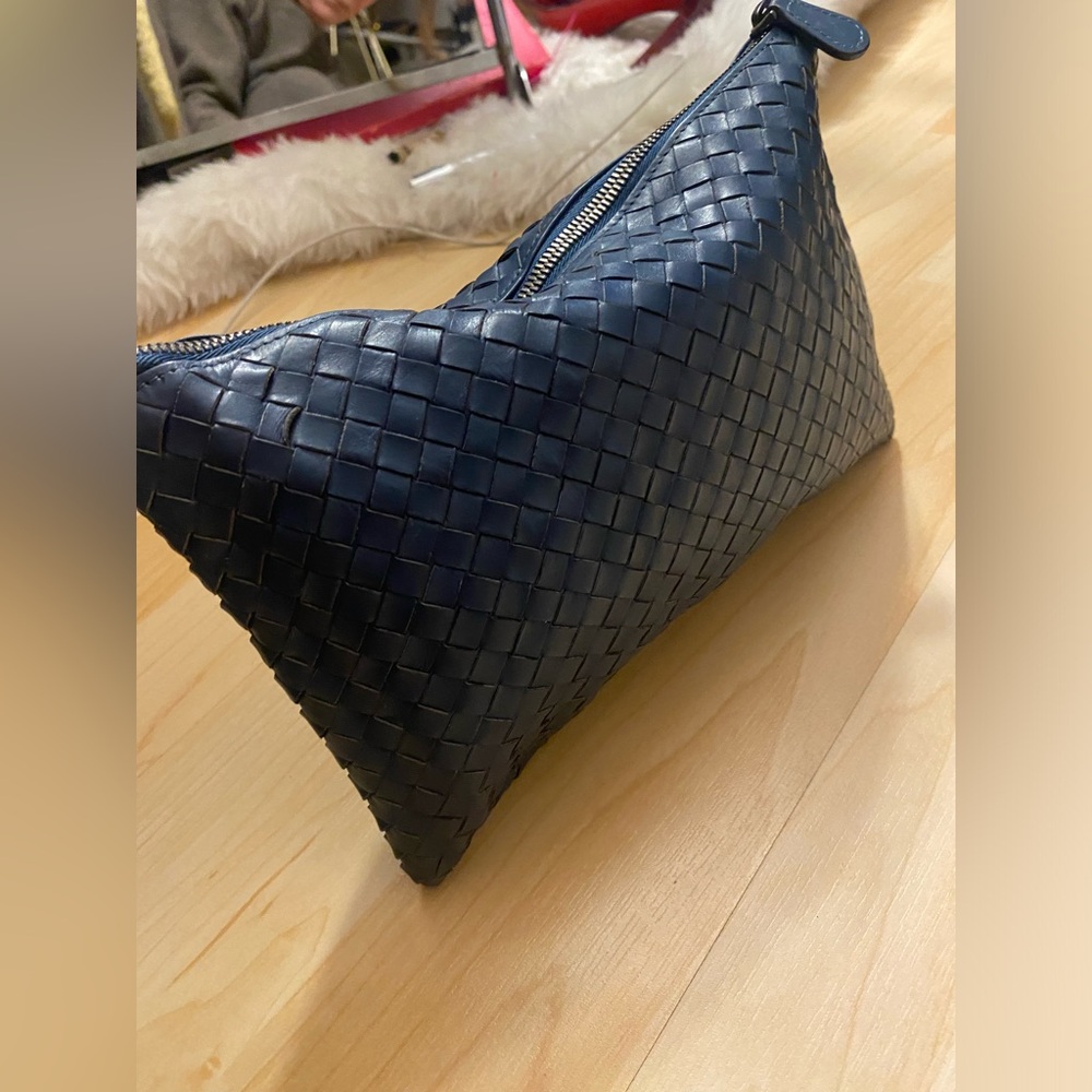 Bottega Veneta Blue Woven Clutch - Picture 2 of 16